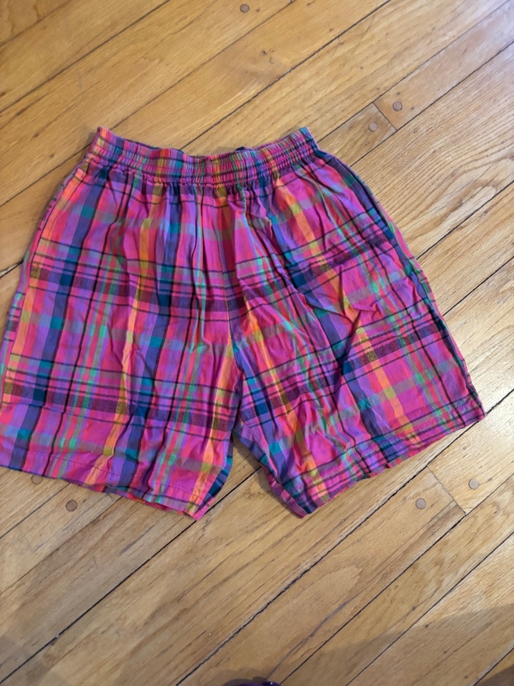 Vintage 1980’s high waisted plaid shorts